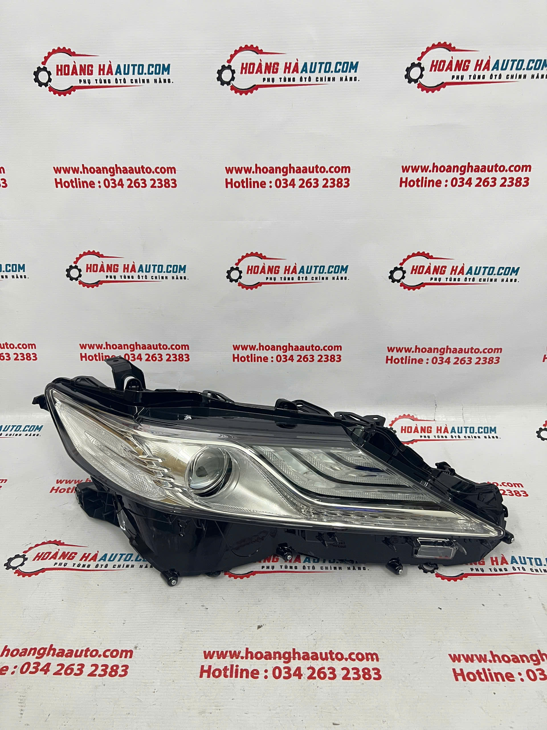 Đèn pha Toyota Camry 2.0 2021 R Xịn chính hãng | 81145-06G70 , 8114506G70