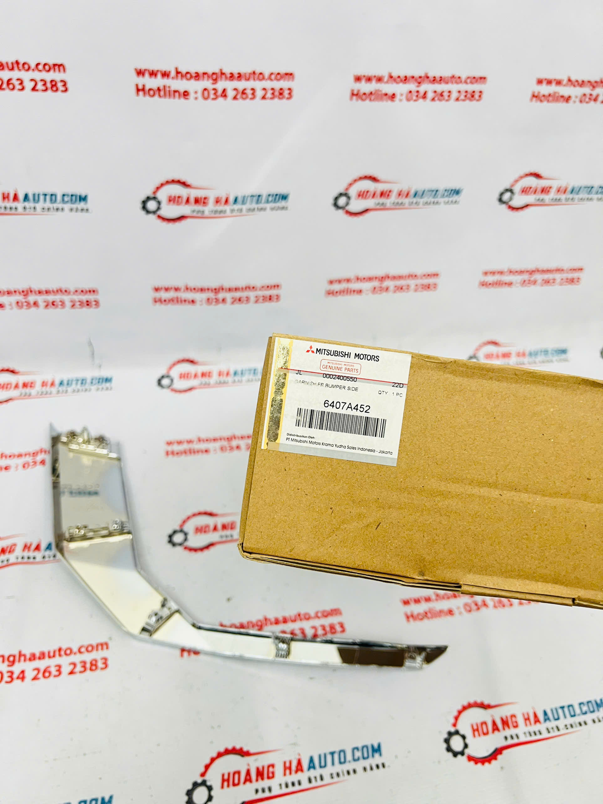 nẹp mạ cản trước Mitsubishi Xpander 2022-2024 Xịn Chính Hãng | 6407A452