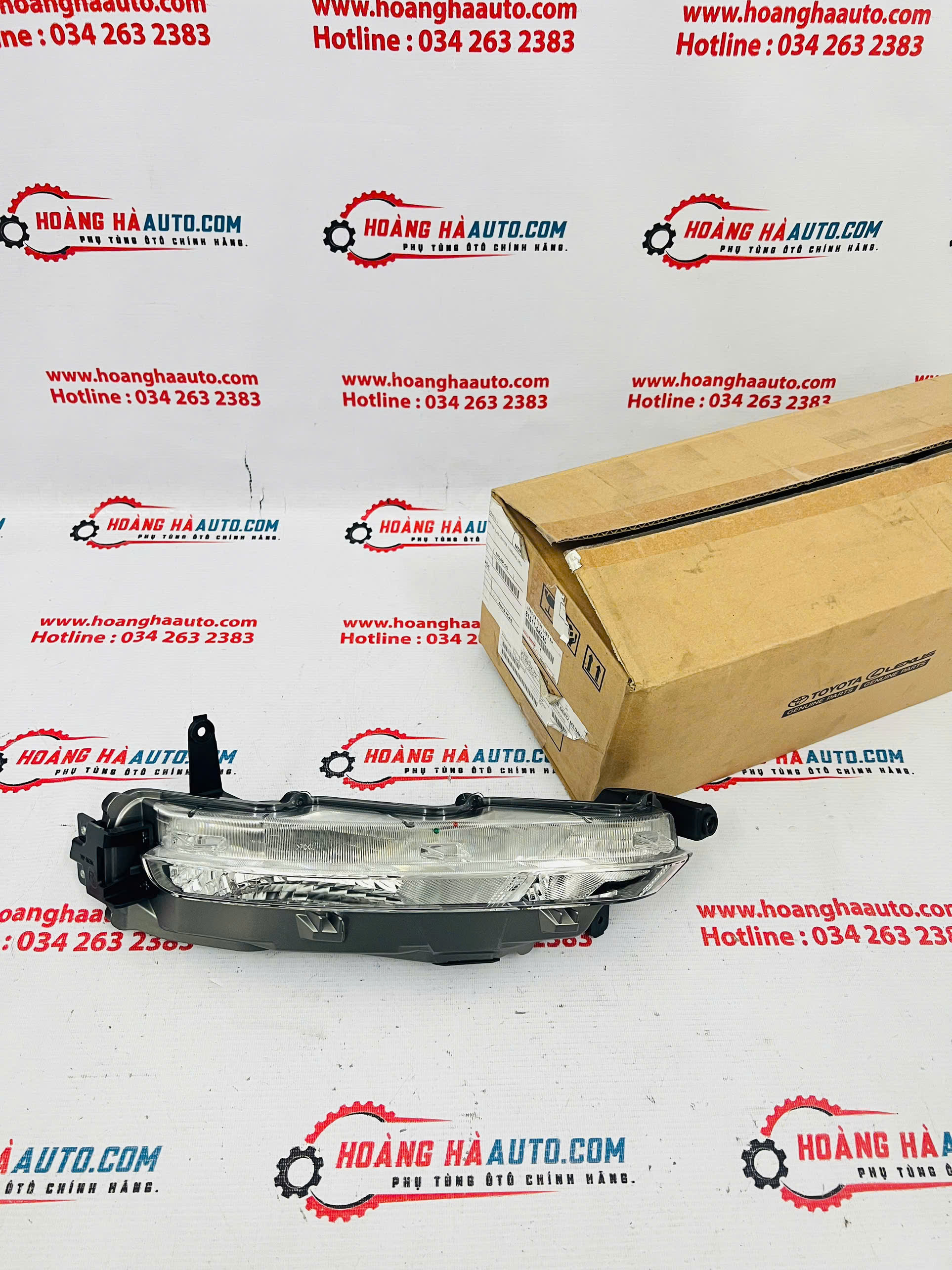 Đèn xi nhan cản trước RH Toyota Fortuner 2020-2022 Xịn Chính Hãng | 81511-0K040 815110K040