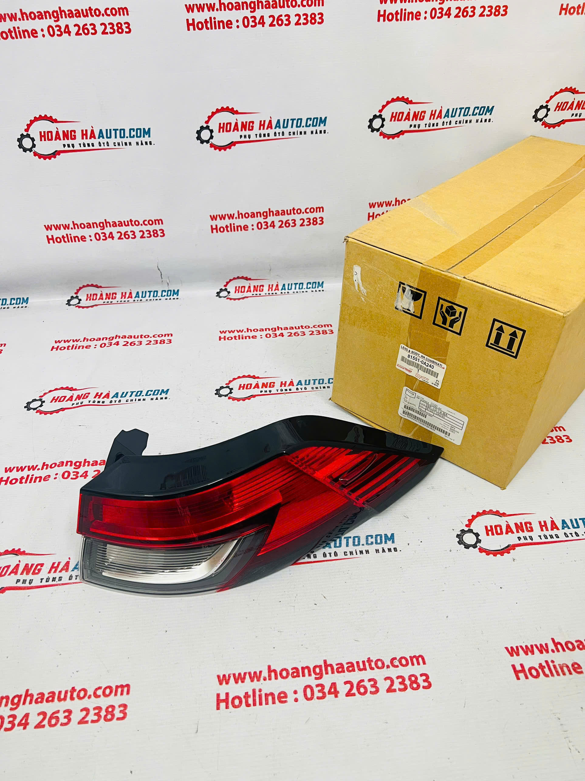Đèn Hậu Ngoài Toyota Corolla Cross 2024 Xịn Chính Hãng | 81551-0D240 815510A240