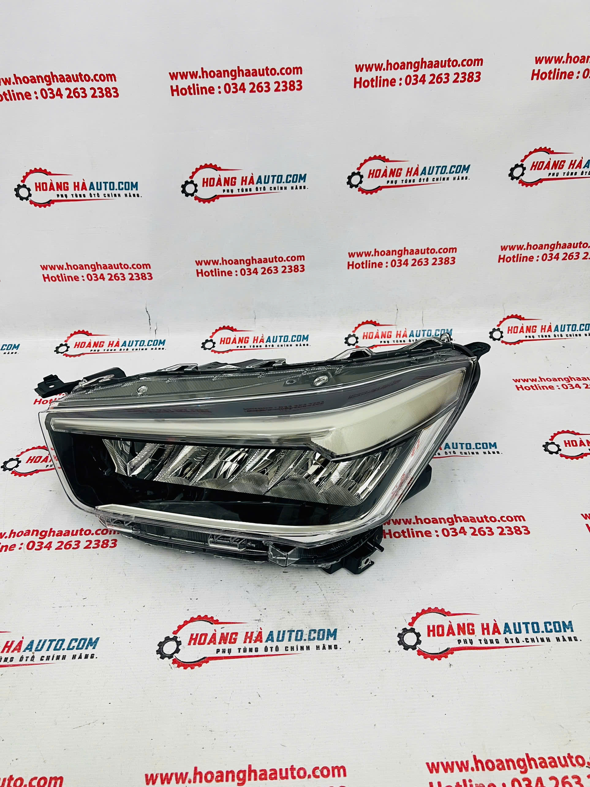 Đèn pha LH Toyota Raize 2022-2024 Xịn Chính Hãng | 81150-BZ860 81150BZ860