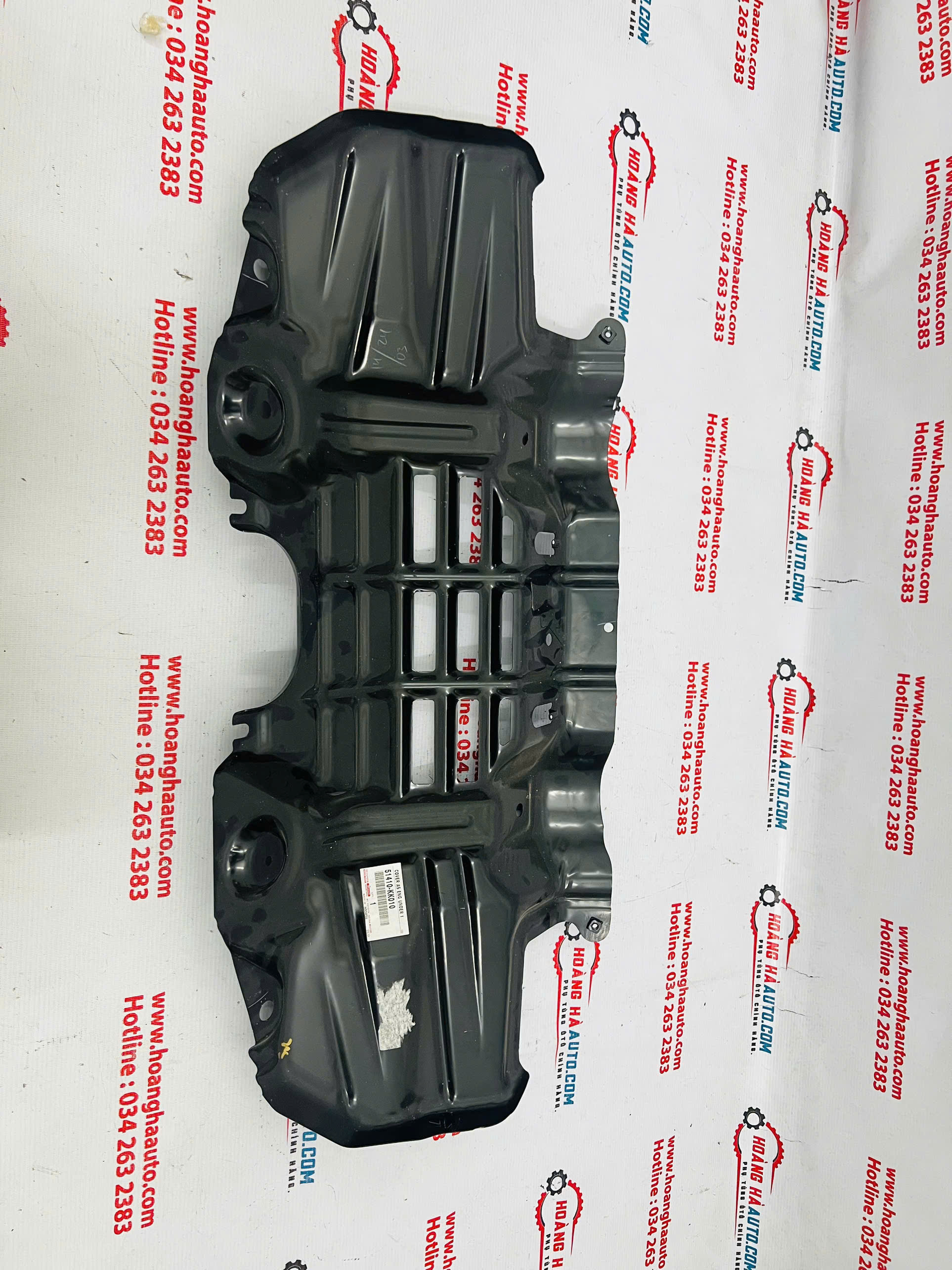 Chắn bùn gầm miếng trước Toyota Fortuner 2017 Xịn Chính Hãng | 51410-KK010 51410KK010