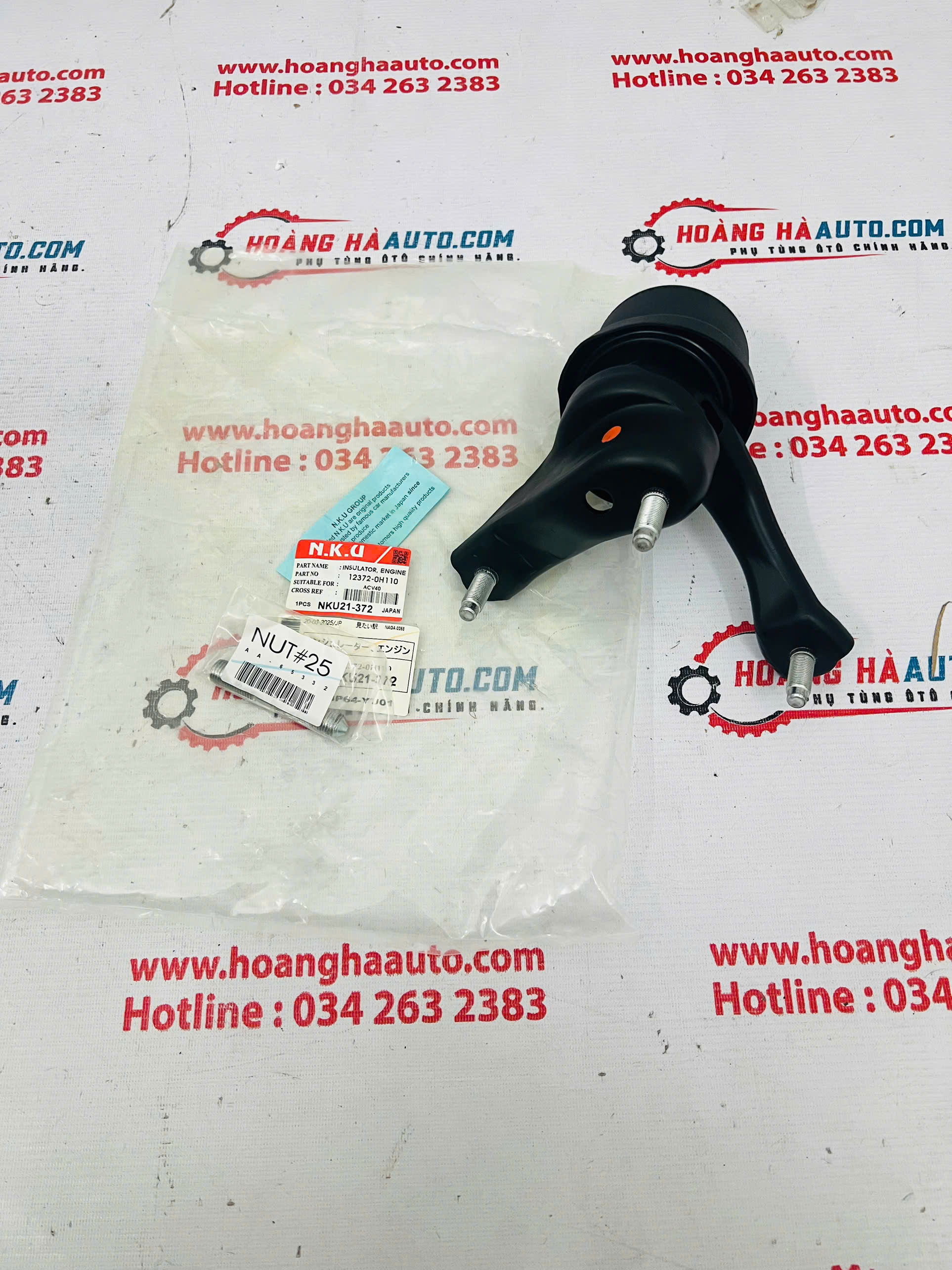 Chân hộp số Toyota Camry 2008-2018 chính hãng NKU Japan | 12372-0H110 , NKU21-372 , 123720H110 , NKU21372