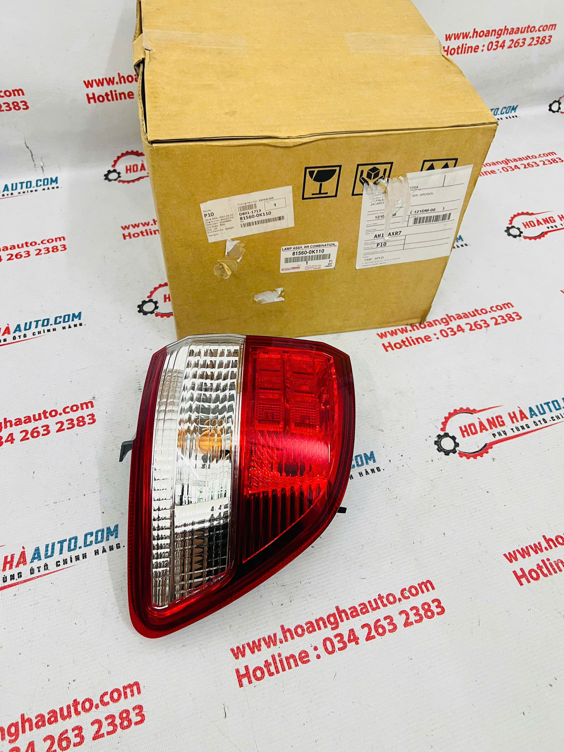 Đèn hậu ngoài LH Toyota Fortuner 2010 Xịn chính hãng | 81560-0K110 , 815600K110