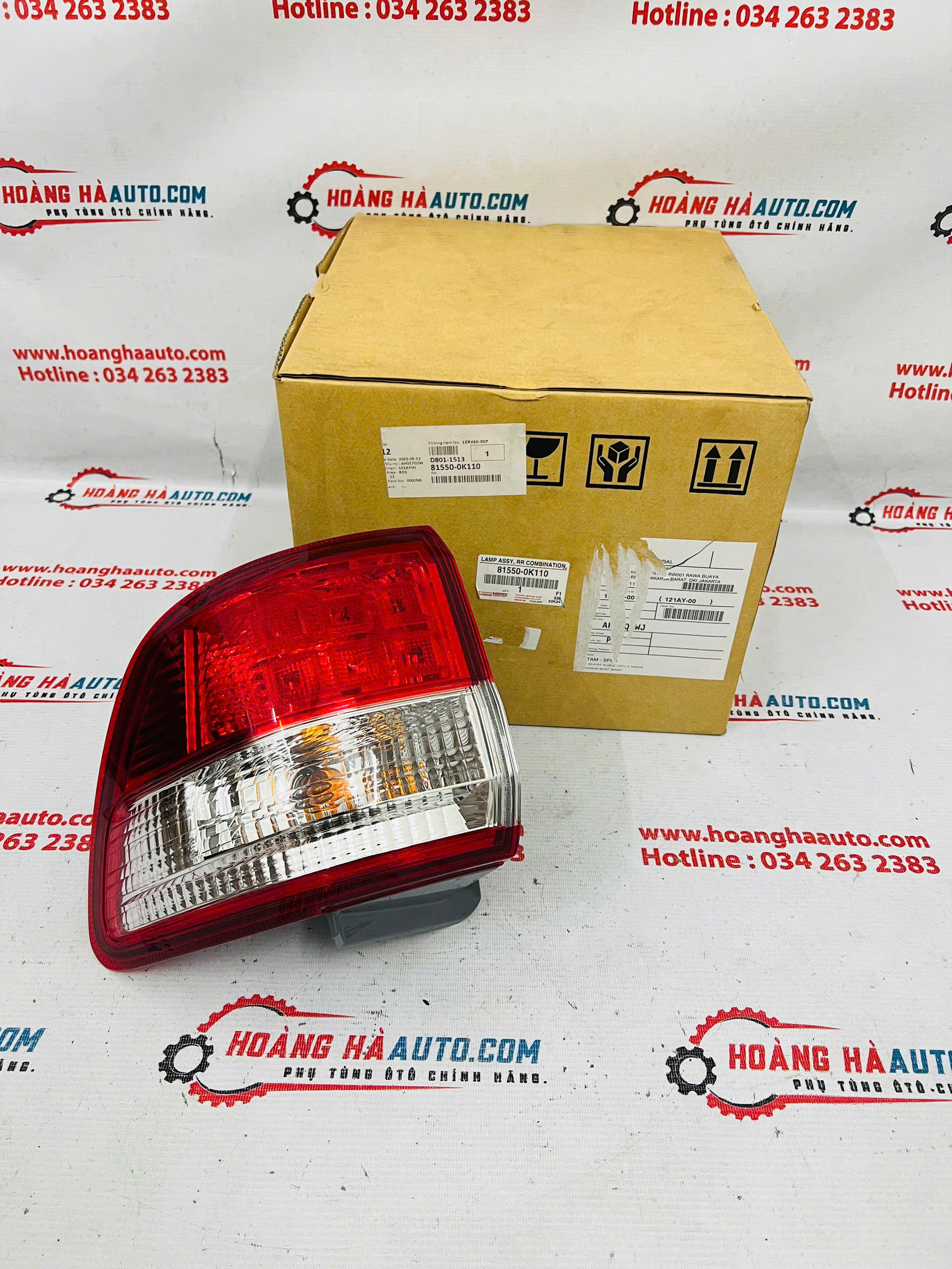 Đèn hậu ngoài RH Toyota Fortuner 2010 Xịn chính hãng | 81550-0K110 , 815500K110 