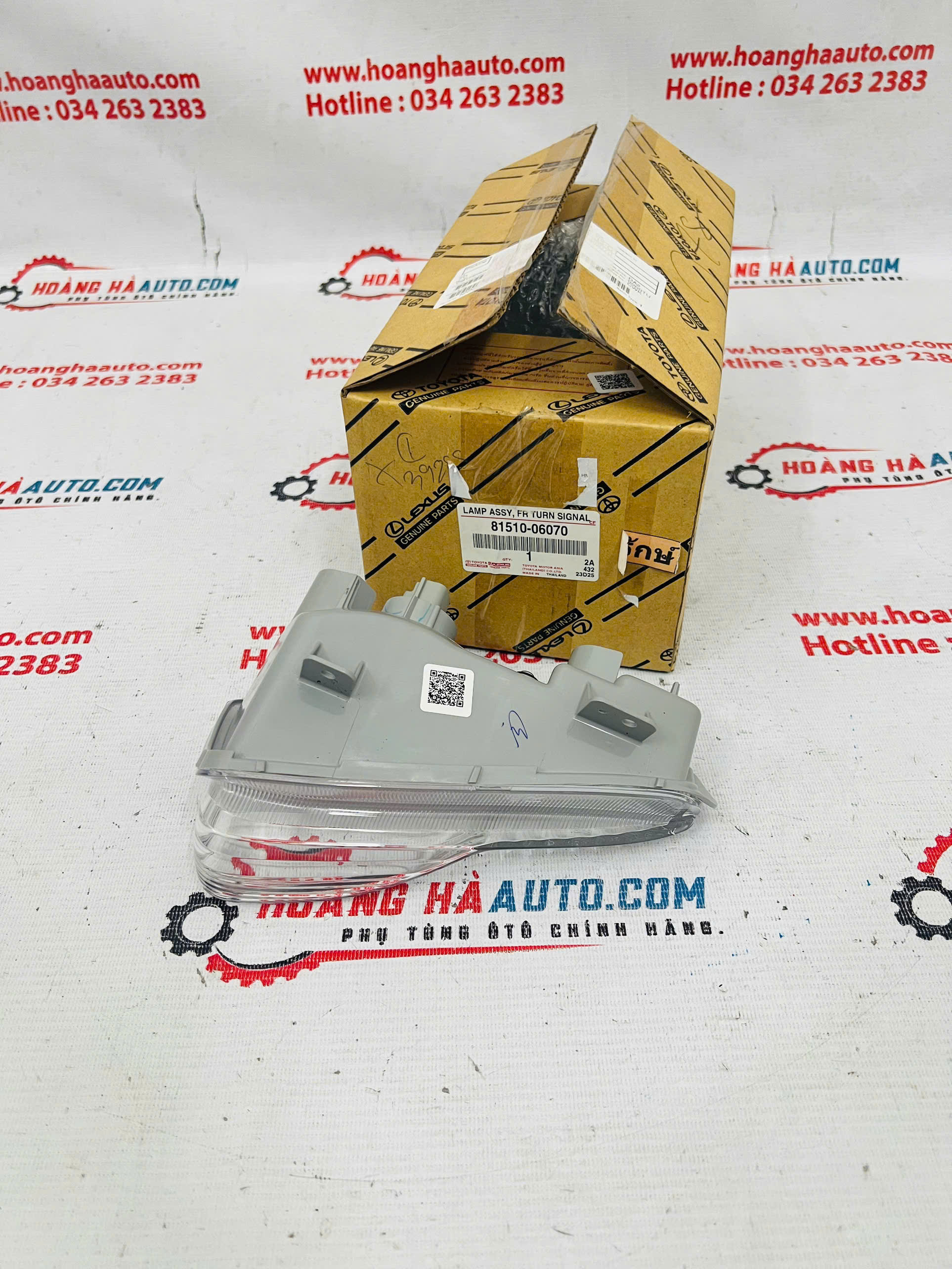 Đèn xi nhan cản trước bên RH Toyota Innova 2021 Xịn chính hãng | 81510-06070 , 8151006070