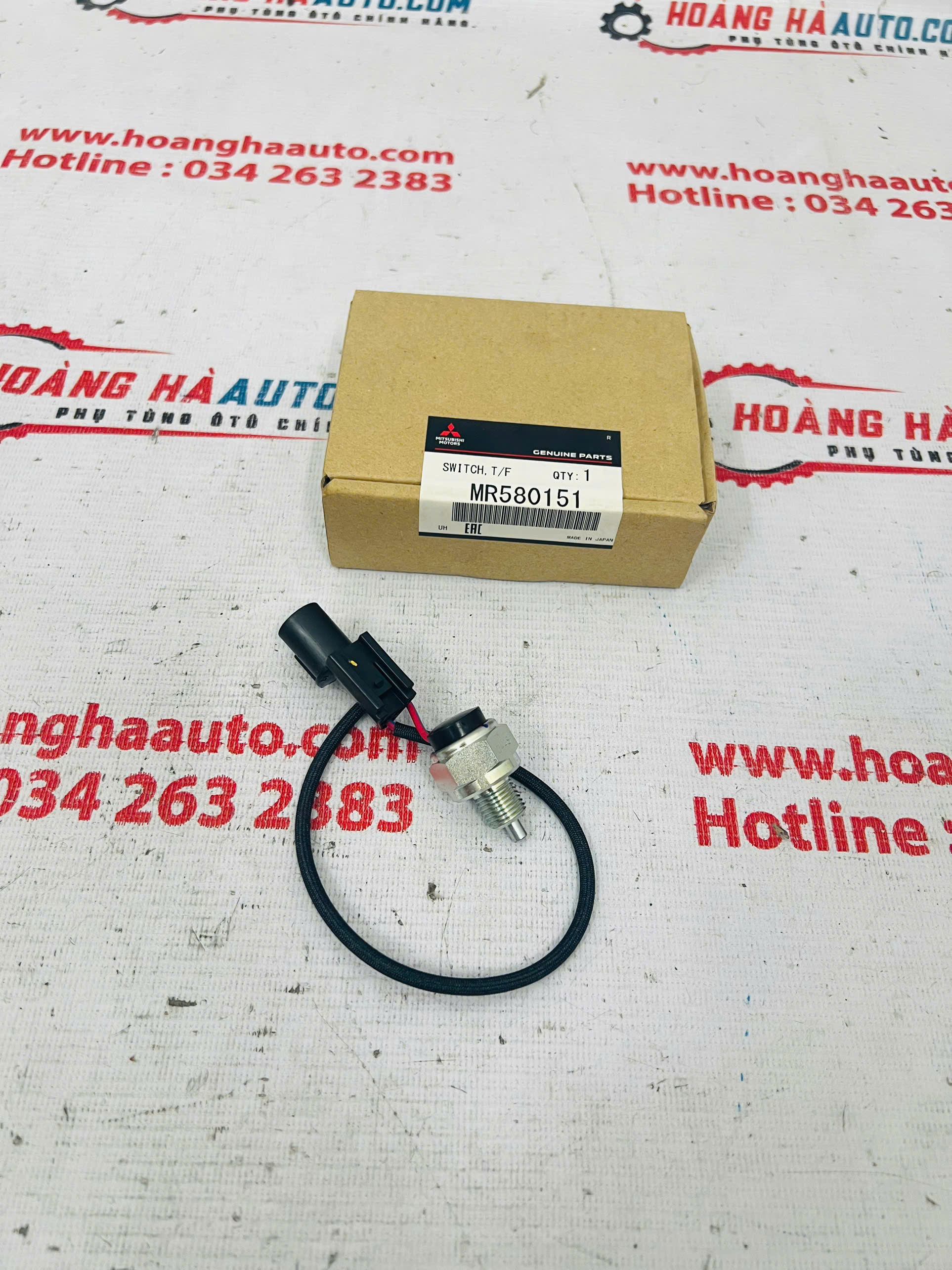 Công tắc báo vị trí cài cầu Mitsubishi Pajero 2008 - 2013 Xịn Chính Hãng |MR580151 MR580151 