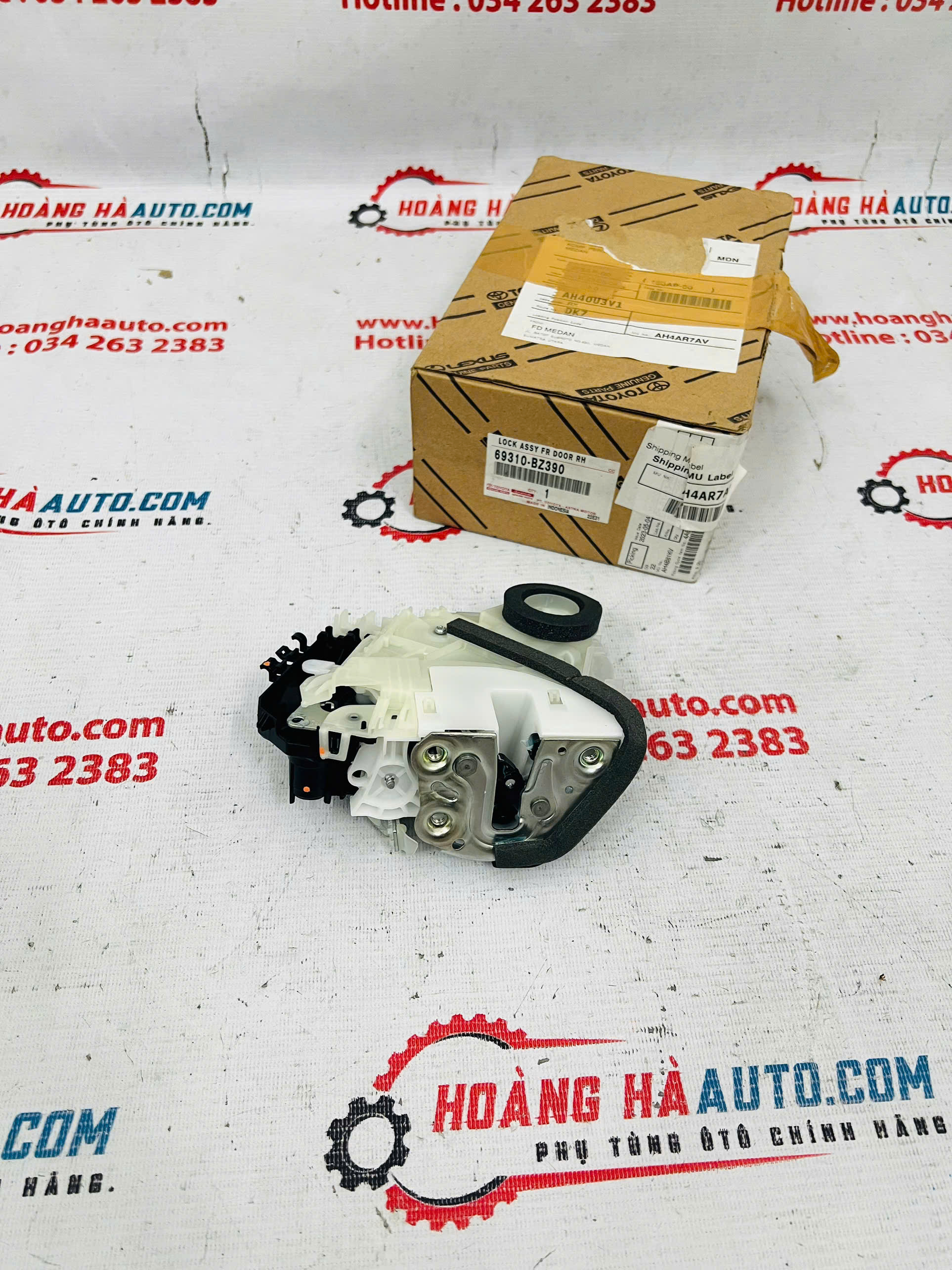Ngoàm khóa cửa Toyota Veloz Cross trước RH xịn chính hãng | 69310-BZ390 , 69310BZ390