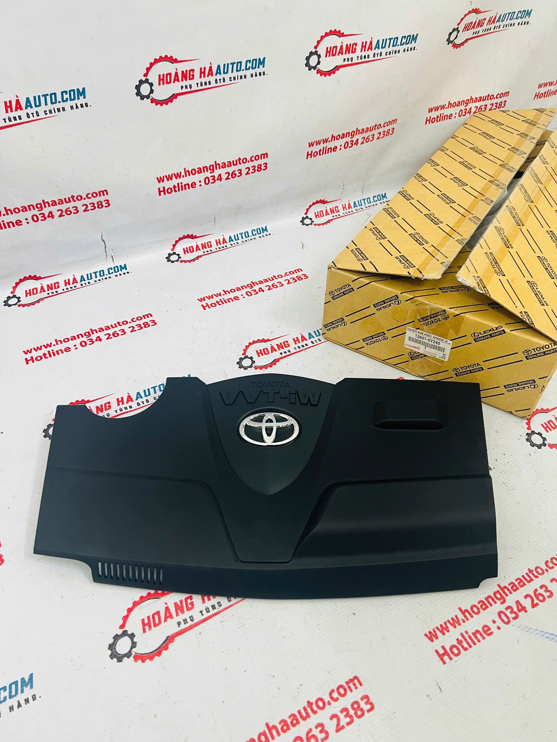 Nắp che mặt máy Toyota Camry 2016 Xịn Chính Hãng | 12601-0V240 126010V240