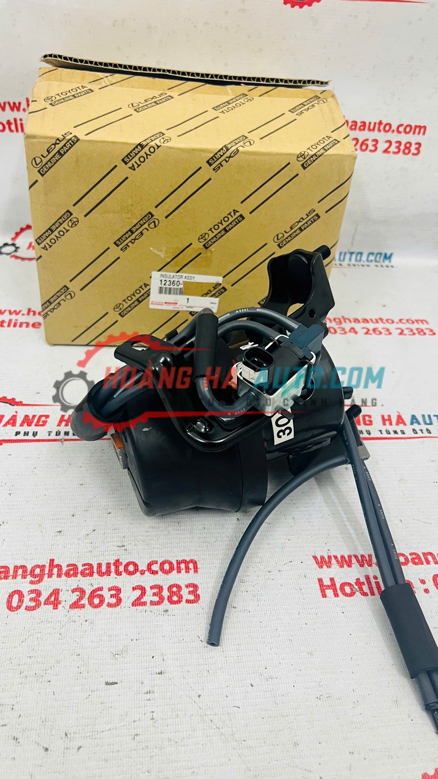 Chân máy trước Toyota Sienna 2013 xịn | 12360-0P110 , 123600P110
