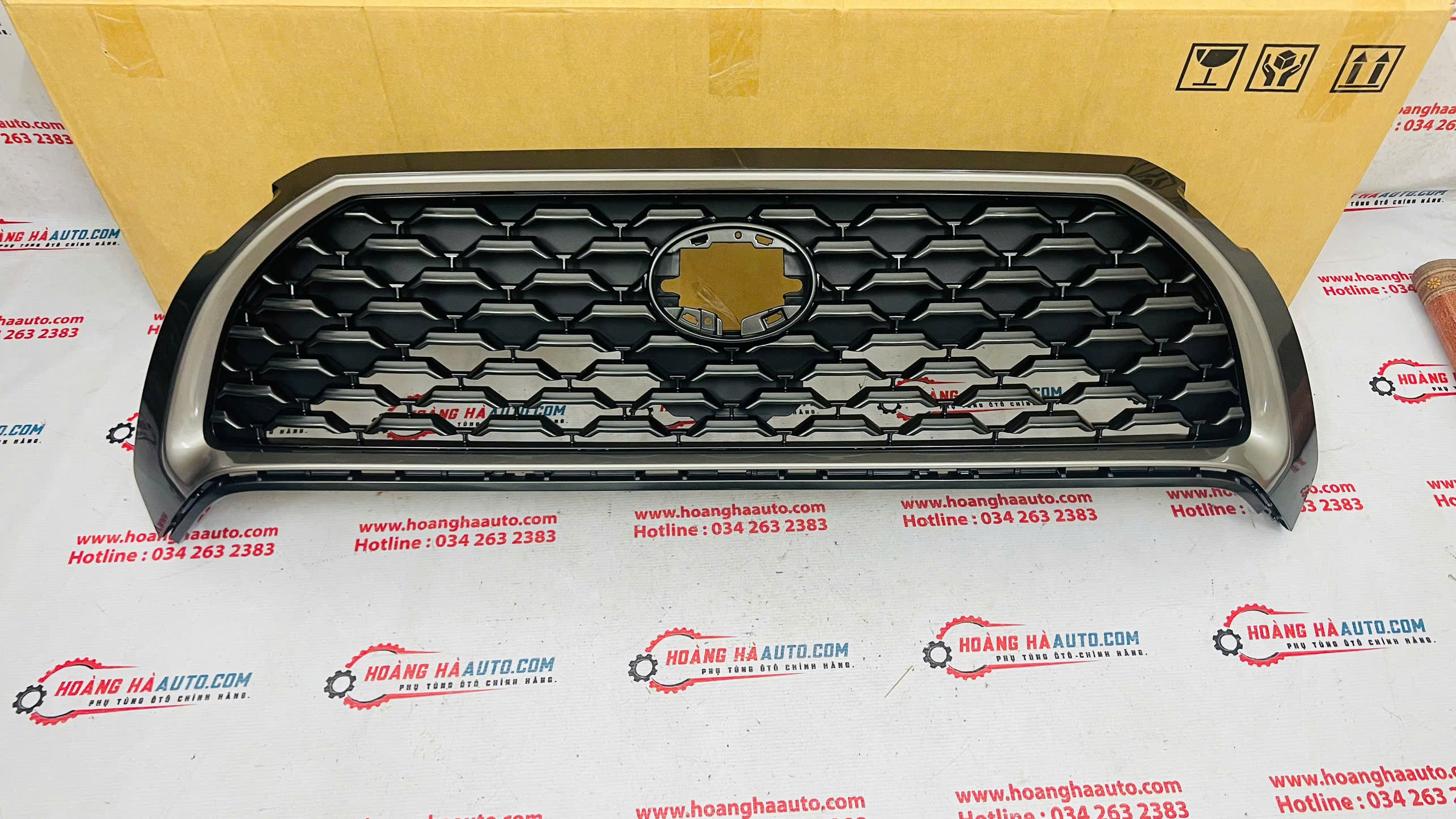 Mặt calăng Toyota Corolla Cross 2022 xịn | 53100-0A020 , 531000A020